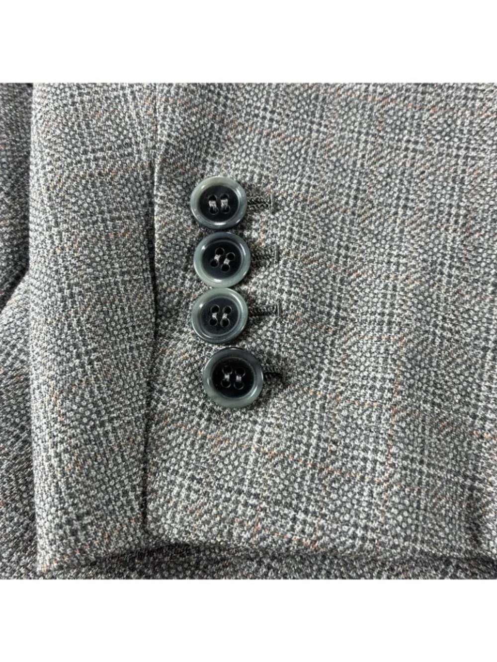 Brioni brand brioniretailer